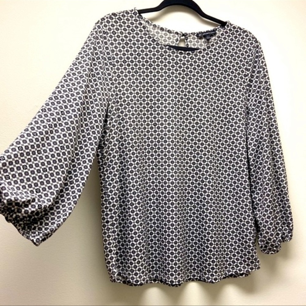 ADRIANNA PAPELL‎ Bubble Sleeve Blouse Geometric Starburst Black/White L